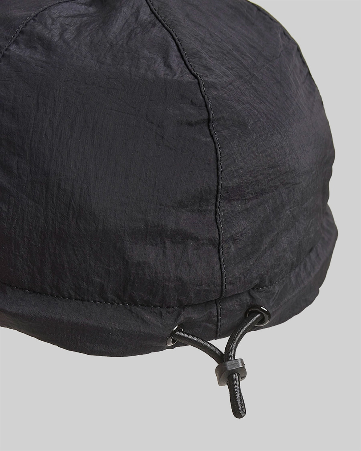 Casquette Stone Island noire – cordon réglable arrière