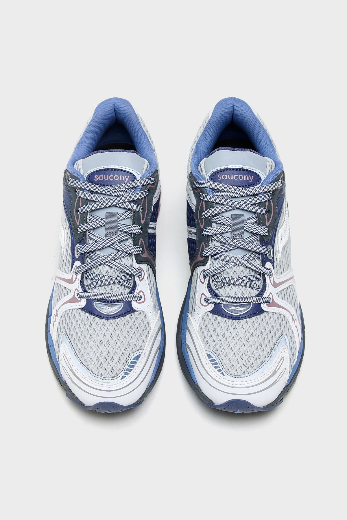 SAUCONY PROGRID TRIUMPH 4